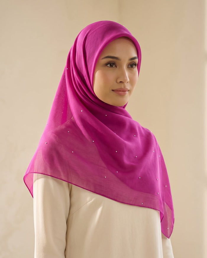 Tudung Bawal Tiara Cotton Batu — Hot Pink
