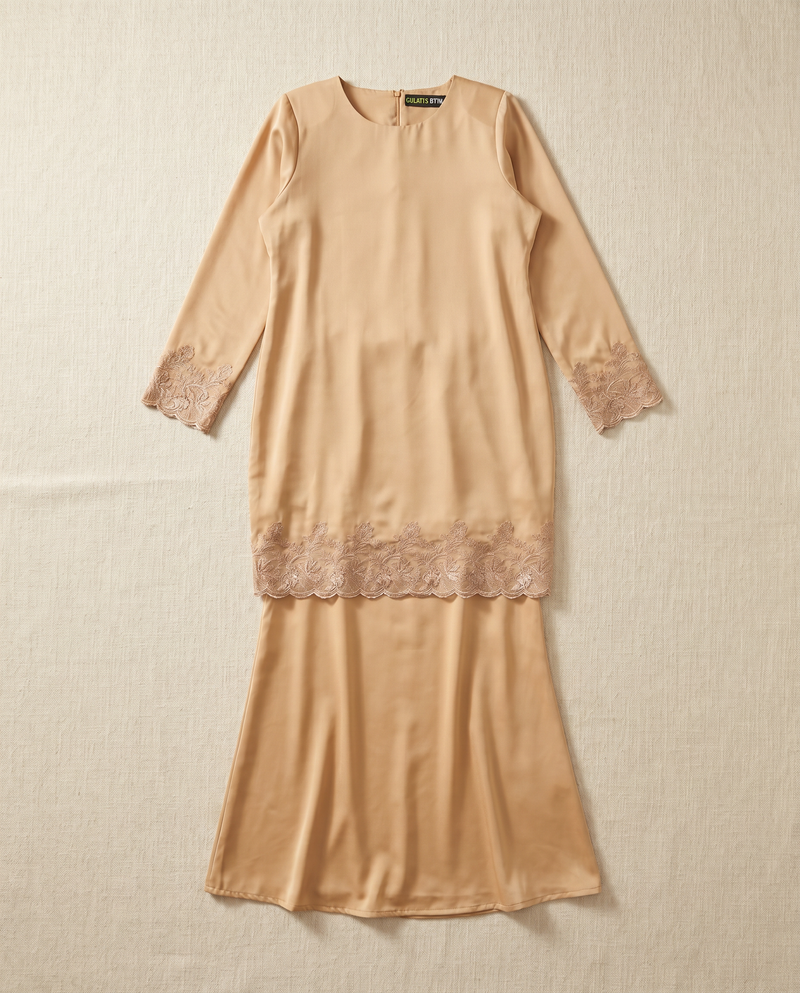 Baju Kurung Arisya Plain Cerutti Patching Lace