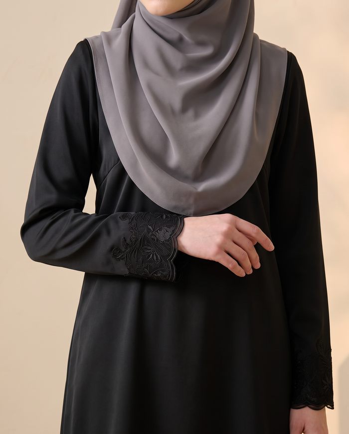Baju Kurung Arisya Plain Cerutti Patching Lace — Black