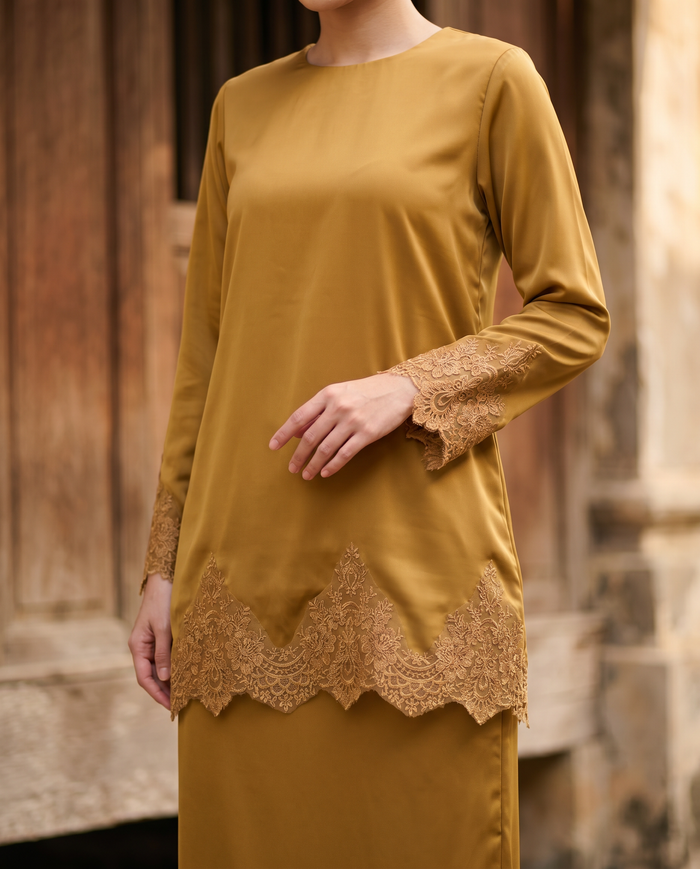 Baju Kurung Arisya Plain Cerutti Patching Lace — Mustard