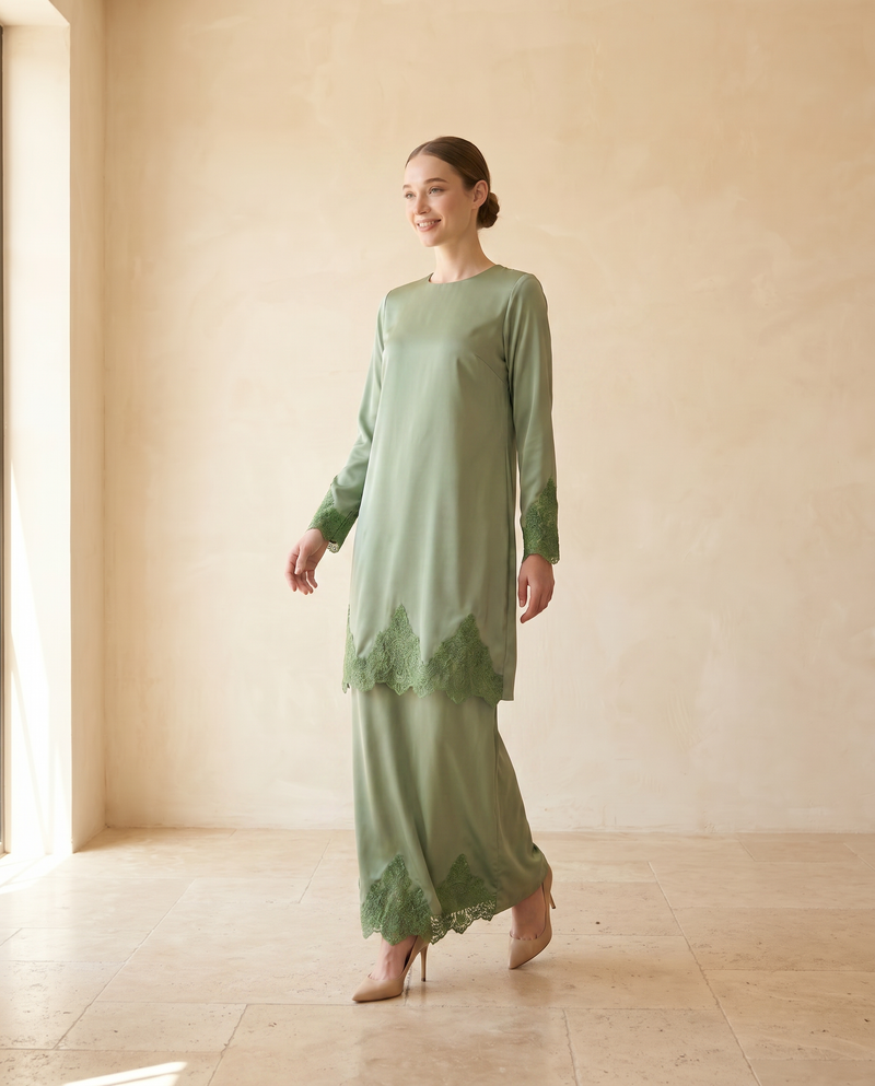 Baju Kurung Arisya Plain Cerutti Patching Lace