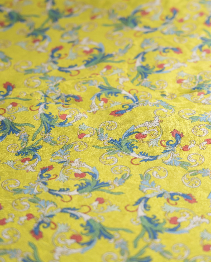 Yellow Acanthus Scroll Scrollwork