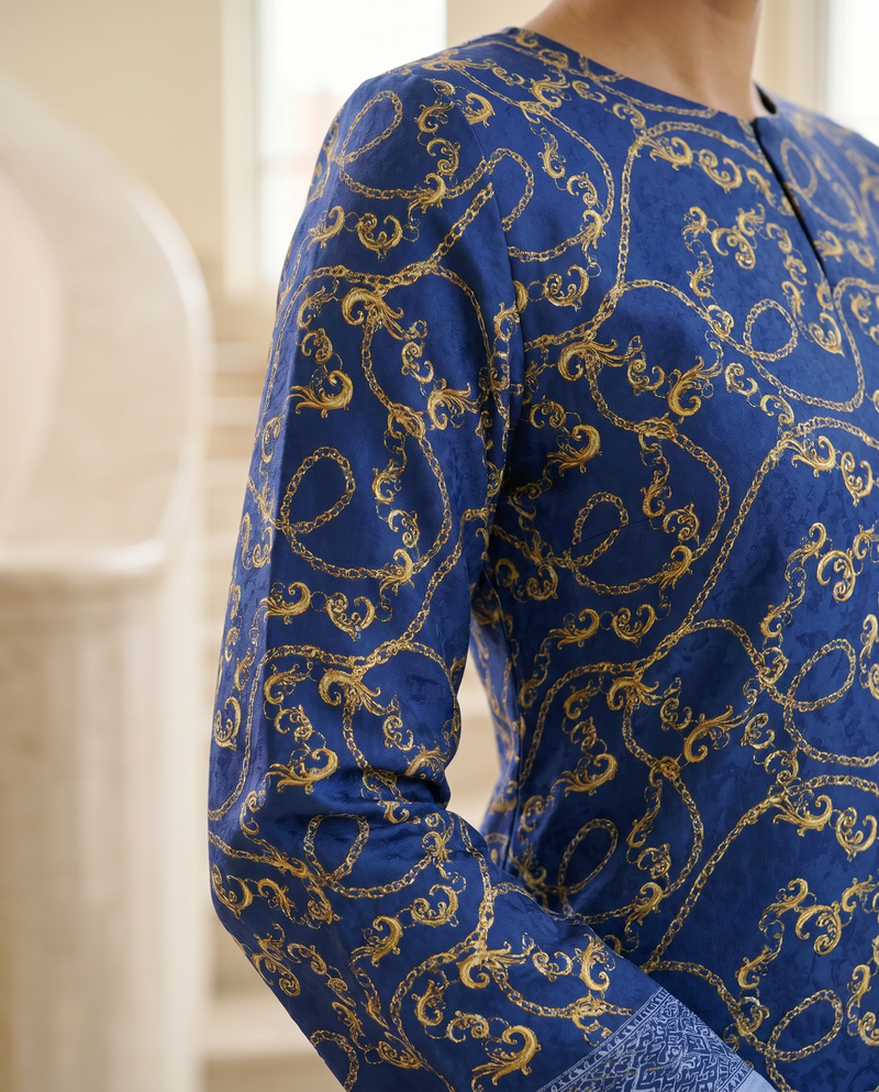 Blue Scrollwork Chain