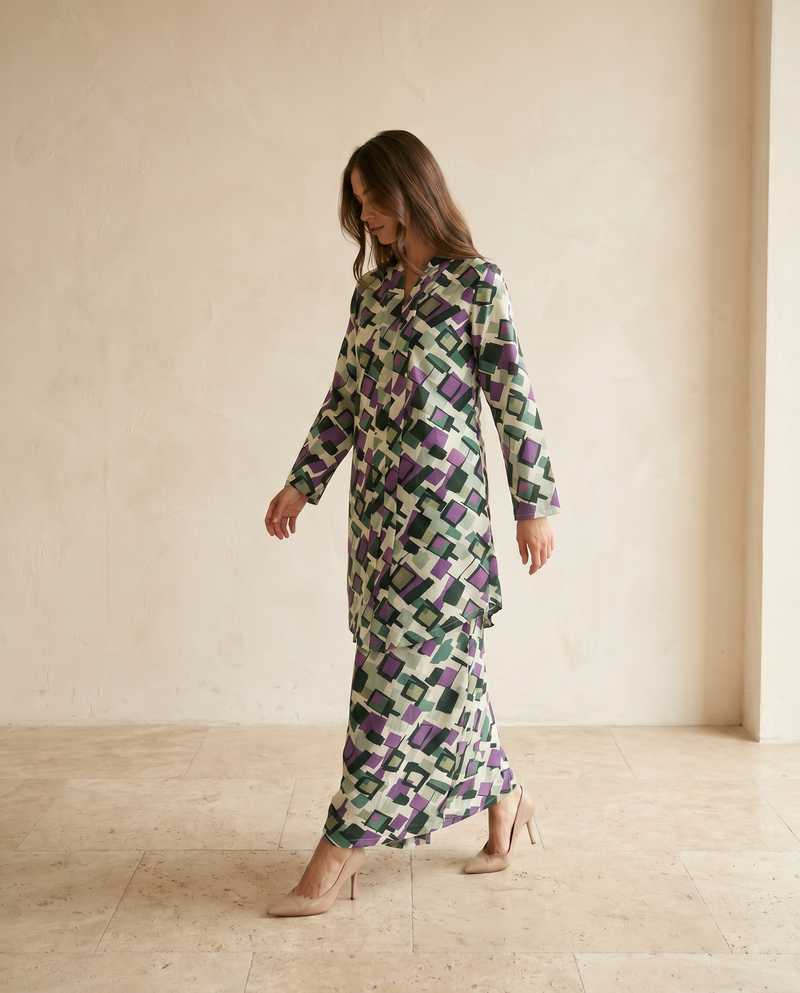 Kebaya Aalia Swiss Cotton