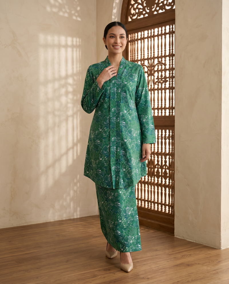 Kebaya Aalia Swiss Cotton