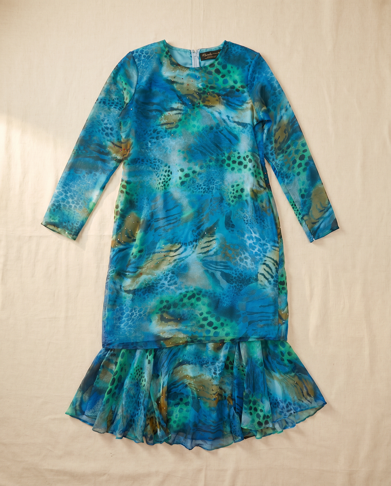 Baju Kurung Silky Chiffon Printed Umbrella Cut — D- 4 — flatlay