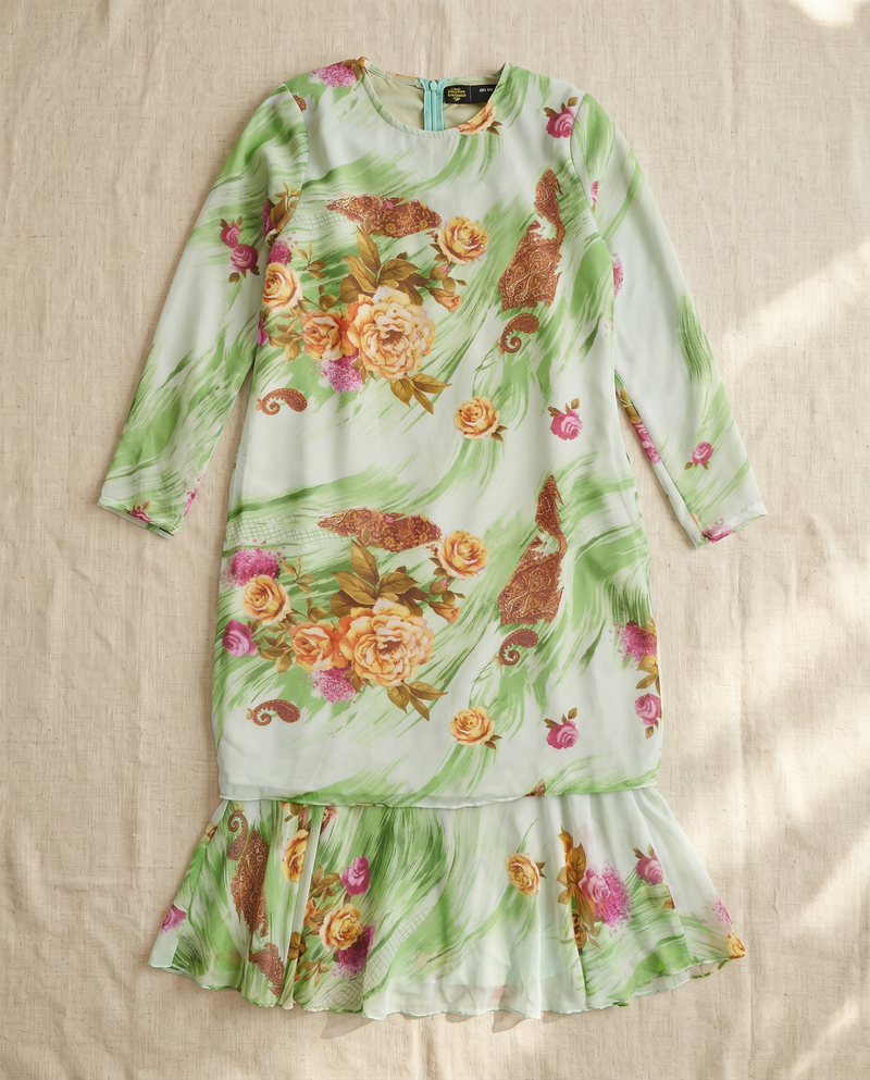 Baju Kurung Silky Chiffon Printed Umbrella Cut — D- 8 — flatlay