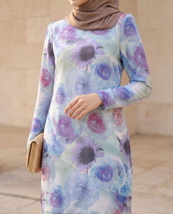Silky Chiffon Puff — Blue Daisy