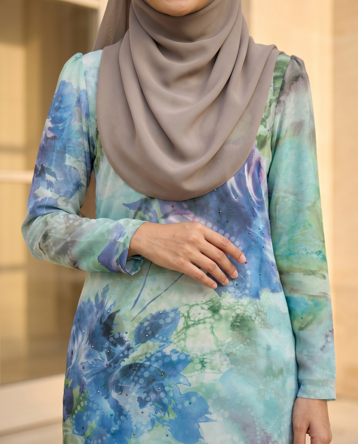 Silky Chiffon Puff — Aqua Green Rose Watercolour