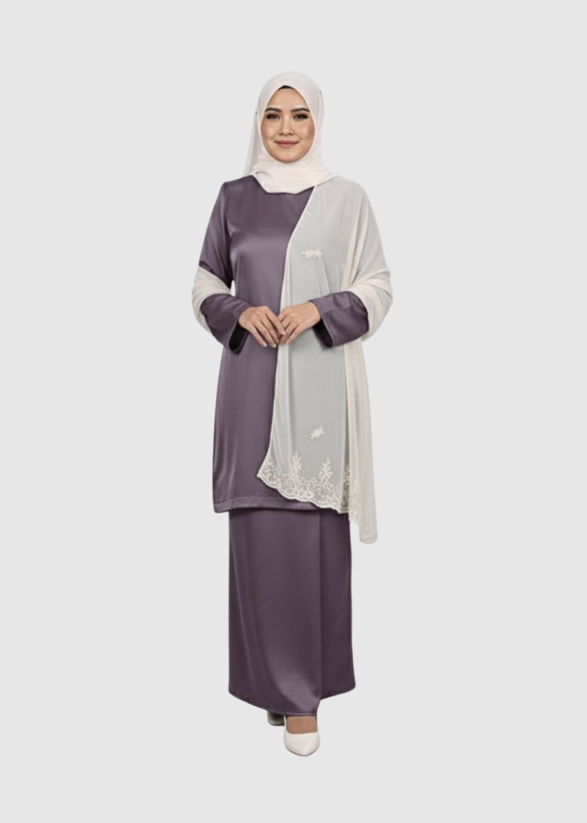 Thea Seri Kurung