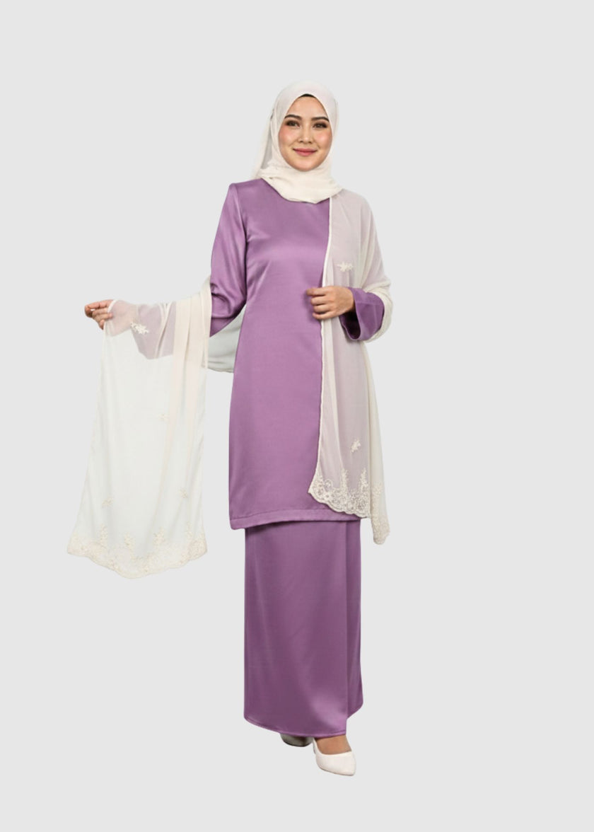 Thea Seri Kurung