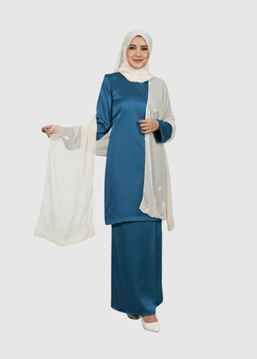 Thea Seri Kurung