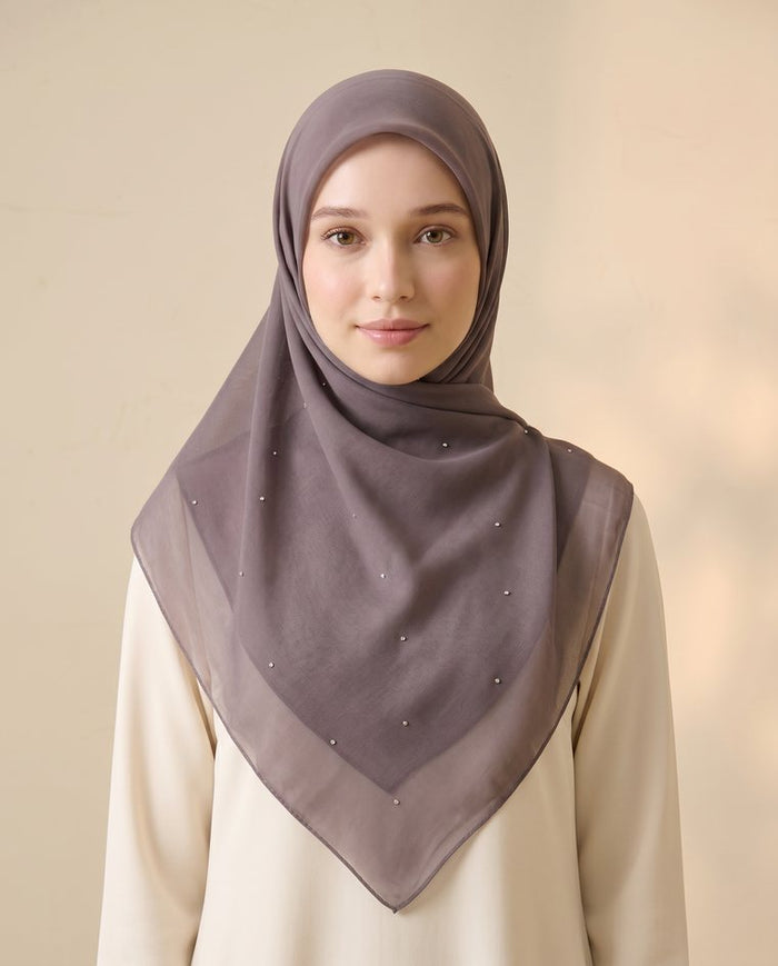 Tudung Bawal Tiara Cotton Batu — Soft Brown