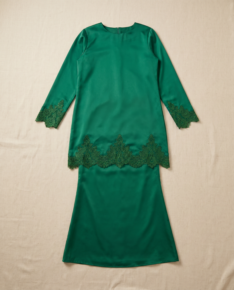 Baju Kurung Arisya Plain Cerutti Patching Lace