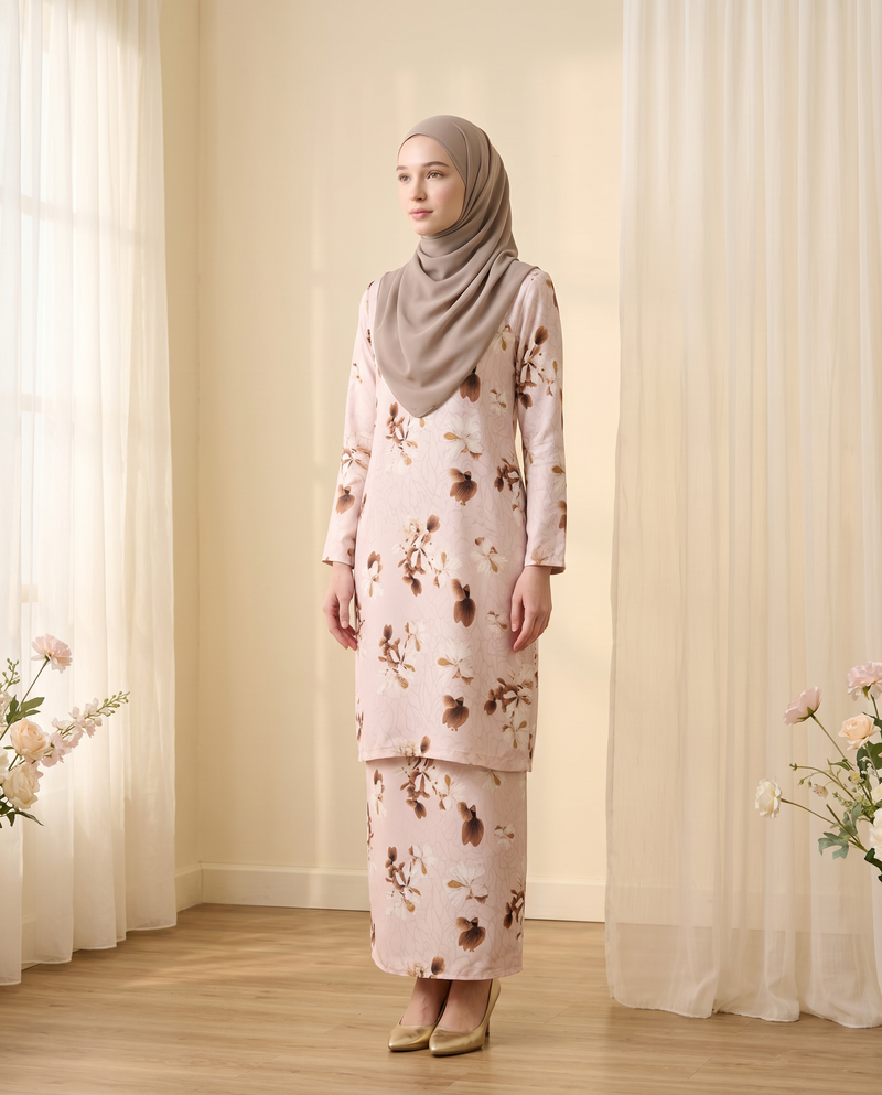 Light Pink Scattered Rose