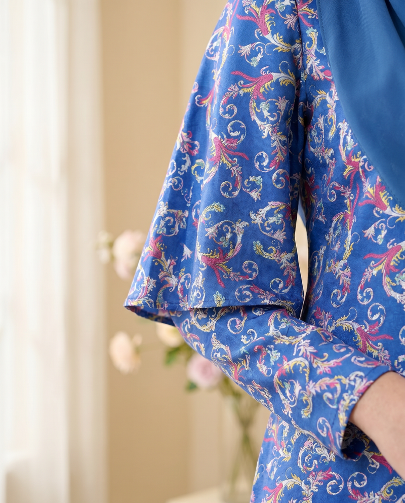 Blue Acanthus Scroll Scrollwork