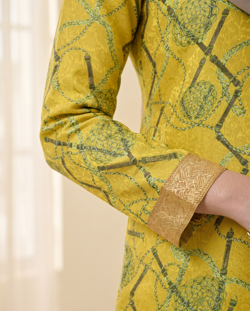 Yellow Chain-Belt