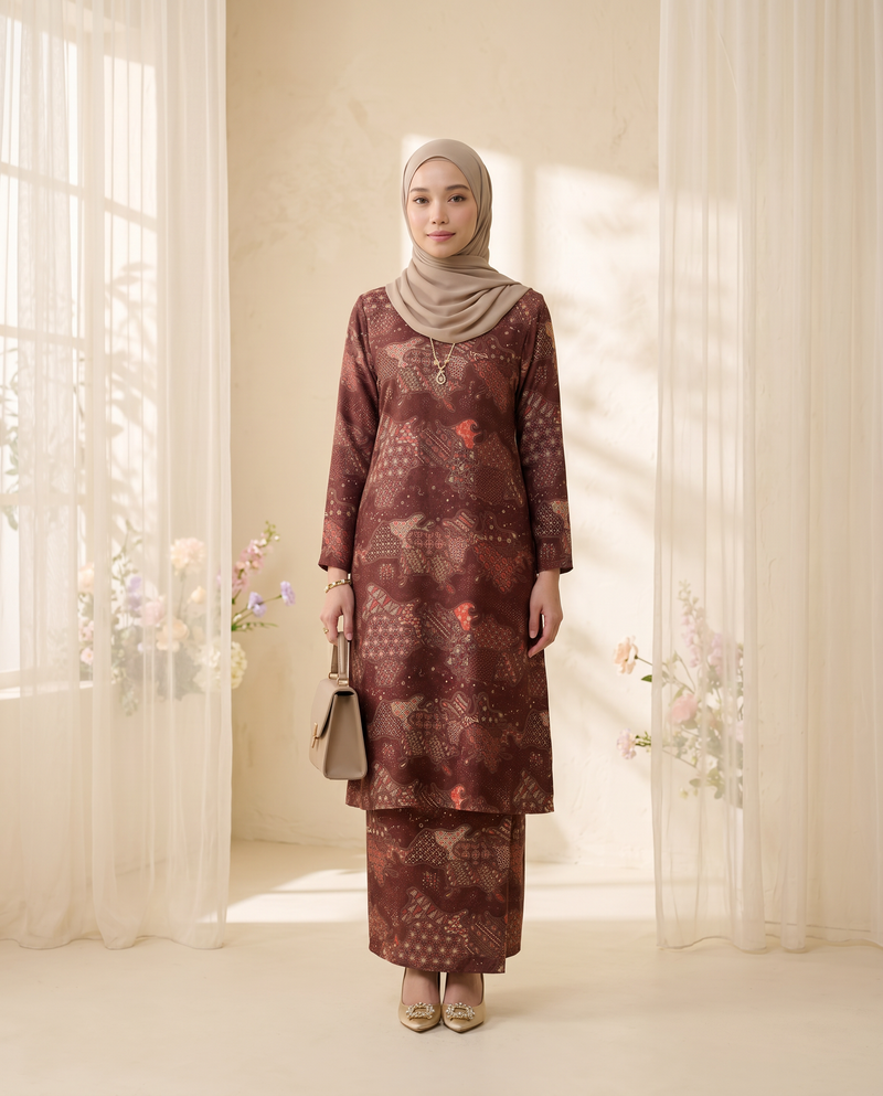 gulatis-website-fabric-ks2-d14-maroon-2026-fabric-ks2-d14-maroon-look-f4e90ec3