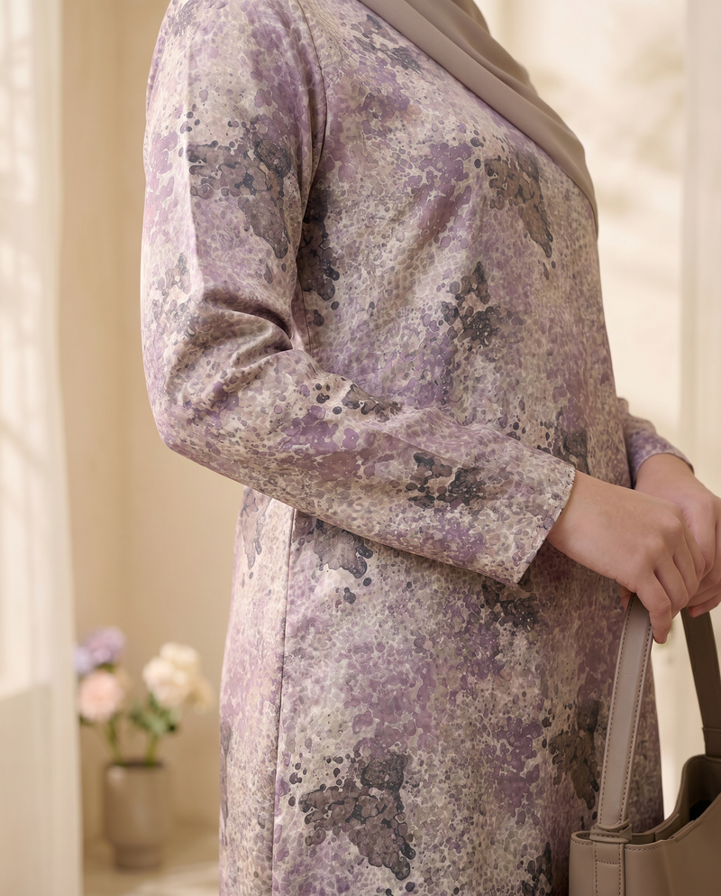 gulatis-website-fabric-ks2-d16-purple-2026-fabric-ks2-d16-purple-worndetail-4cceef6d