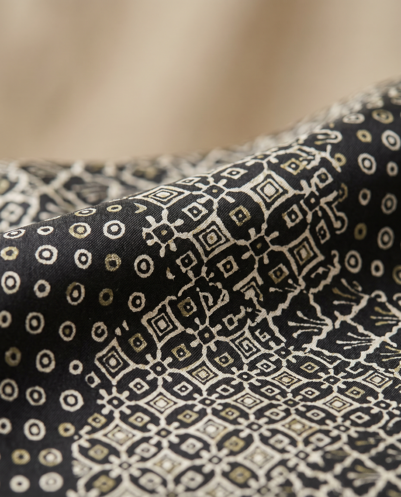 Italian Silk Printed (Ken Scott)