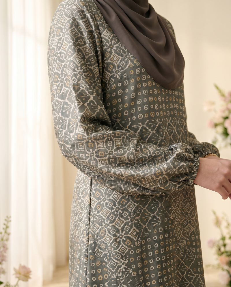 gulatis-website-fabric-ks2-d9-lightgreen-2026-fabric-ks2-d9-lightgreen-worndetail-a5d02002