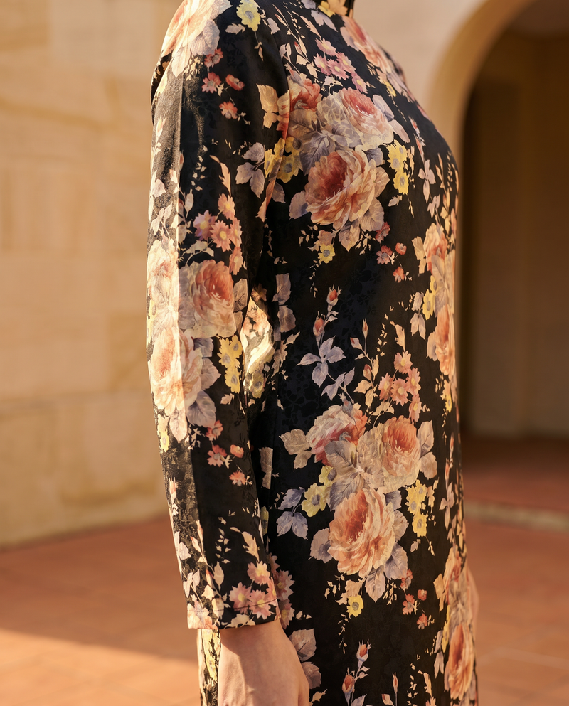 Black Peony worndetail