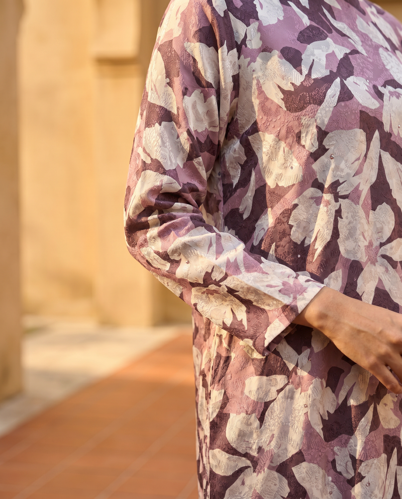 Mauve Scattered Floral