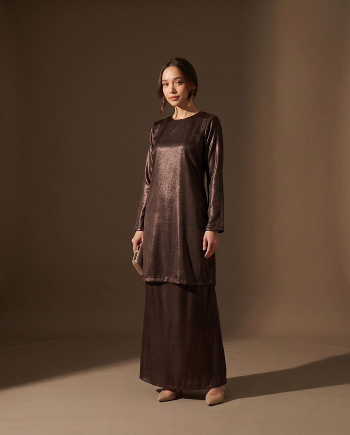 Baju Kurung Anggun Seri Metallic Shining — Brown