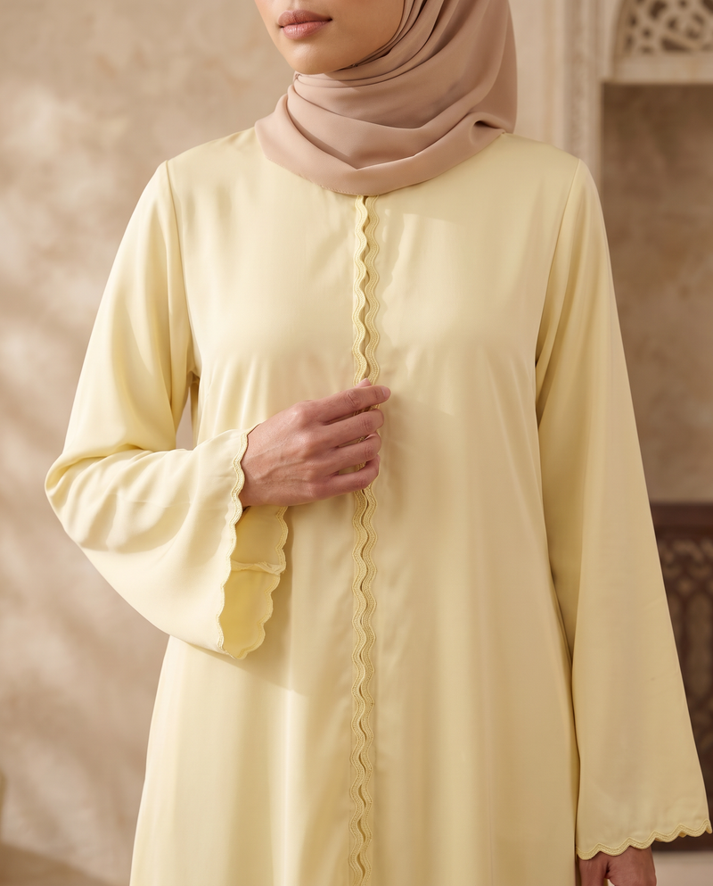 Baju Kurung Lace Dewasa Orange Brick — Yellow — bodycrop